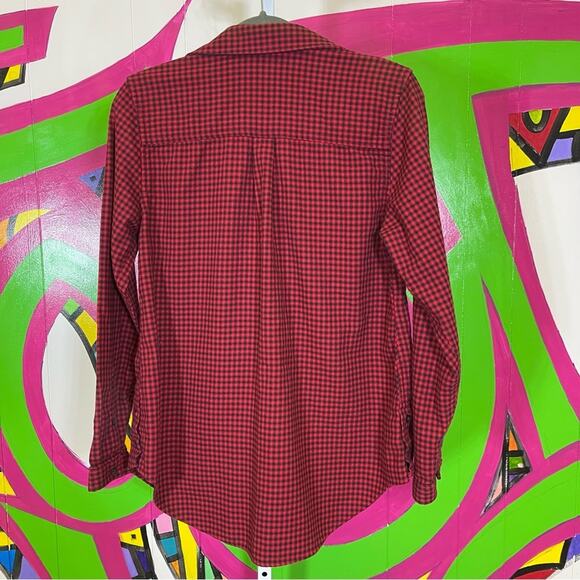 L.L. Bean, Red Plaid Button-Up Shirt. Size Small. In excellent condition! - Picture 8 of 8